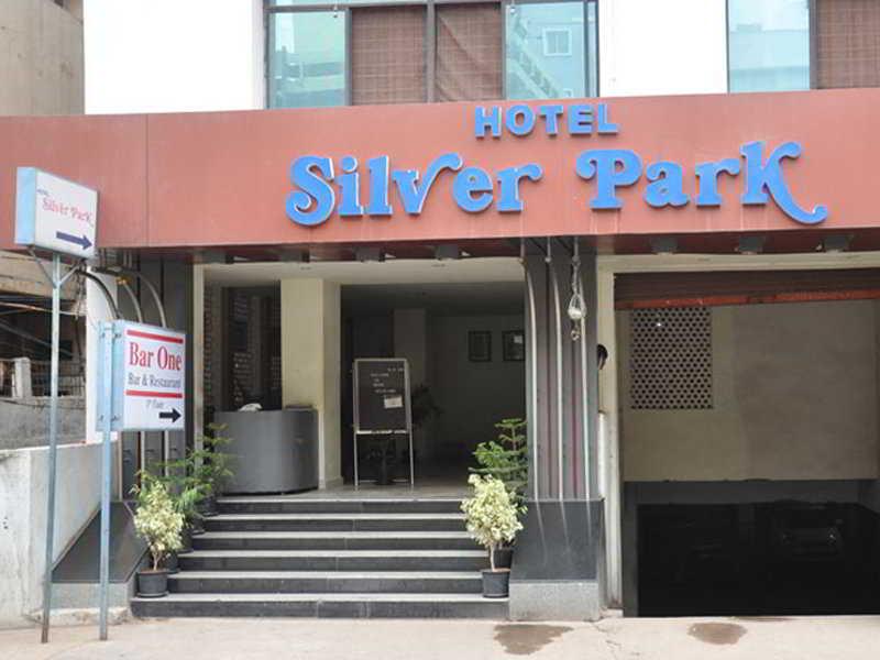 فندق حيدر أبادفي  Silver Park المظهر الخارجي الصورة